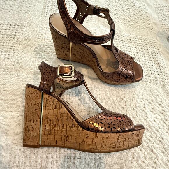 Antonio Melani 9 Selena metallic perforated t strap cork platform wedge 3088 - Picture 8 of 9